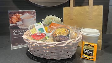 Colazione continentale, servita tutte le mattine (7 GBP a persona)