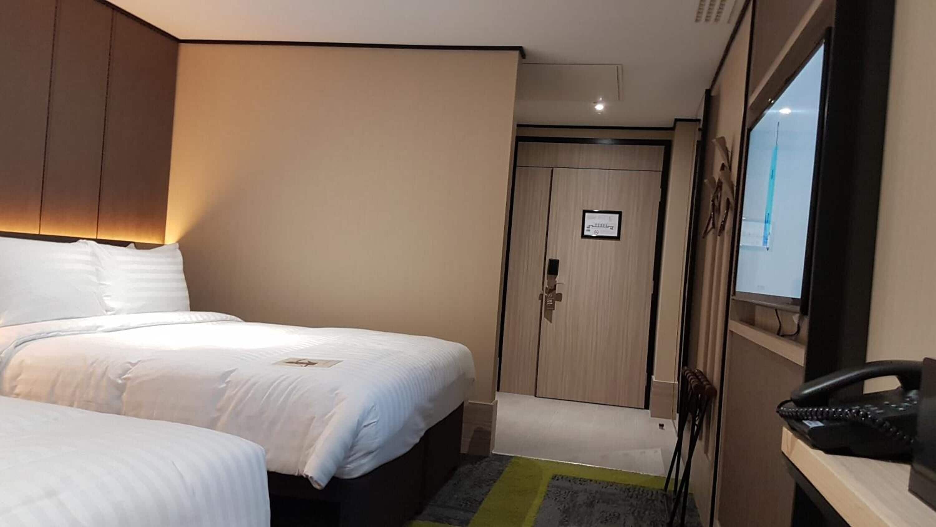 1 bedroom, desk, soundproofing, free wifi