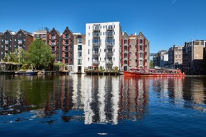 บริเวณภายนอก