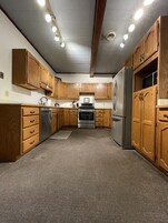 家庭公寓, 1 间卧室, 厨房 | 私人厨房 | 微波炉、烤箱、炉灶、厨具/餐具