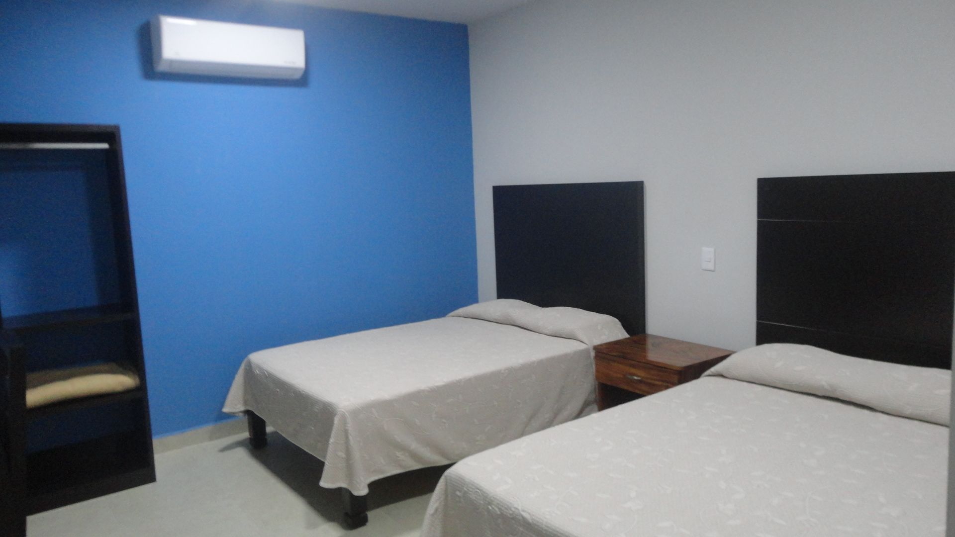 family suite, 1 bedroom | desk, iron/ironing board, free wifi, bed sheets