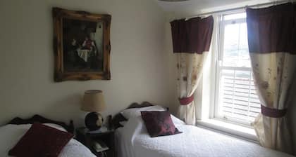 Fennessy's Hotel