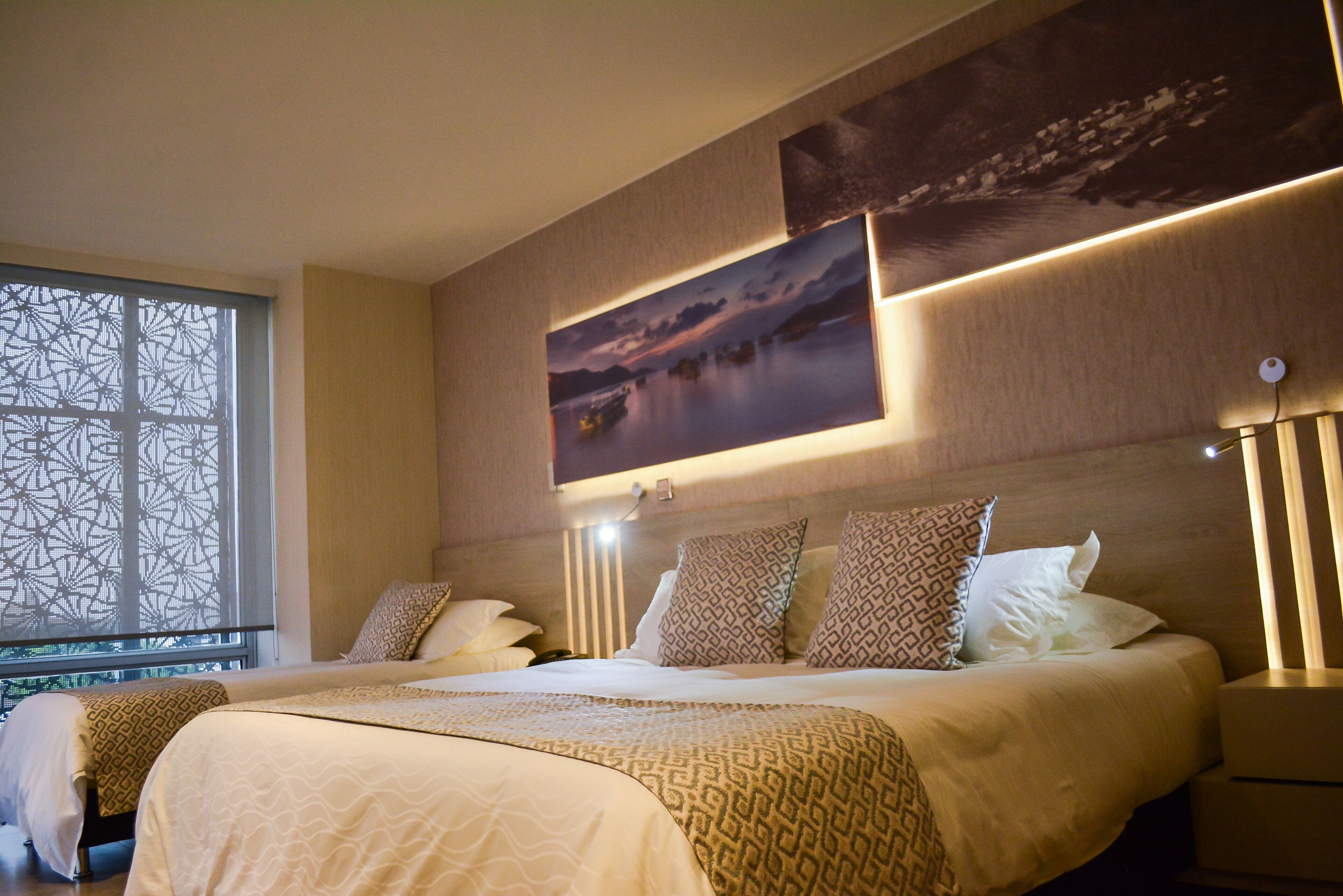 superior twin room | 1 bedroom, minibar, in-room safe, desk