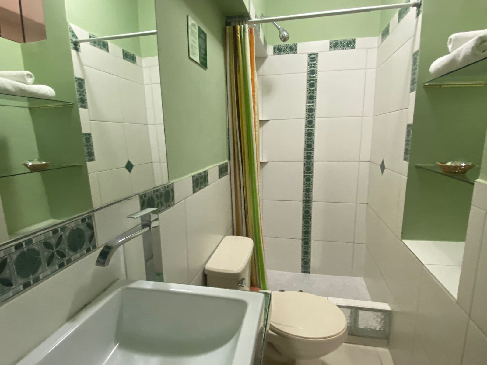 Photo - Hotel Tinkus Inn