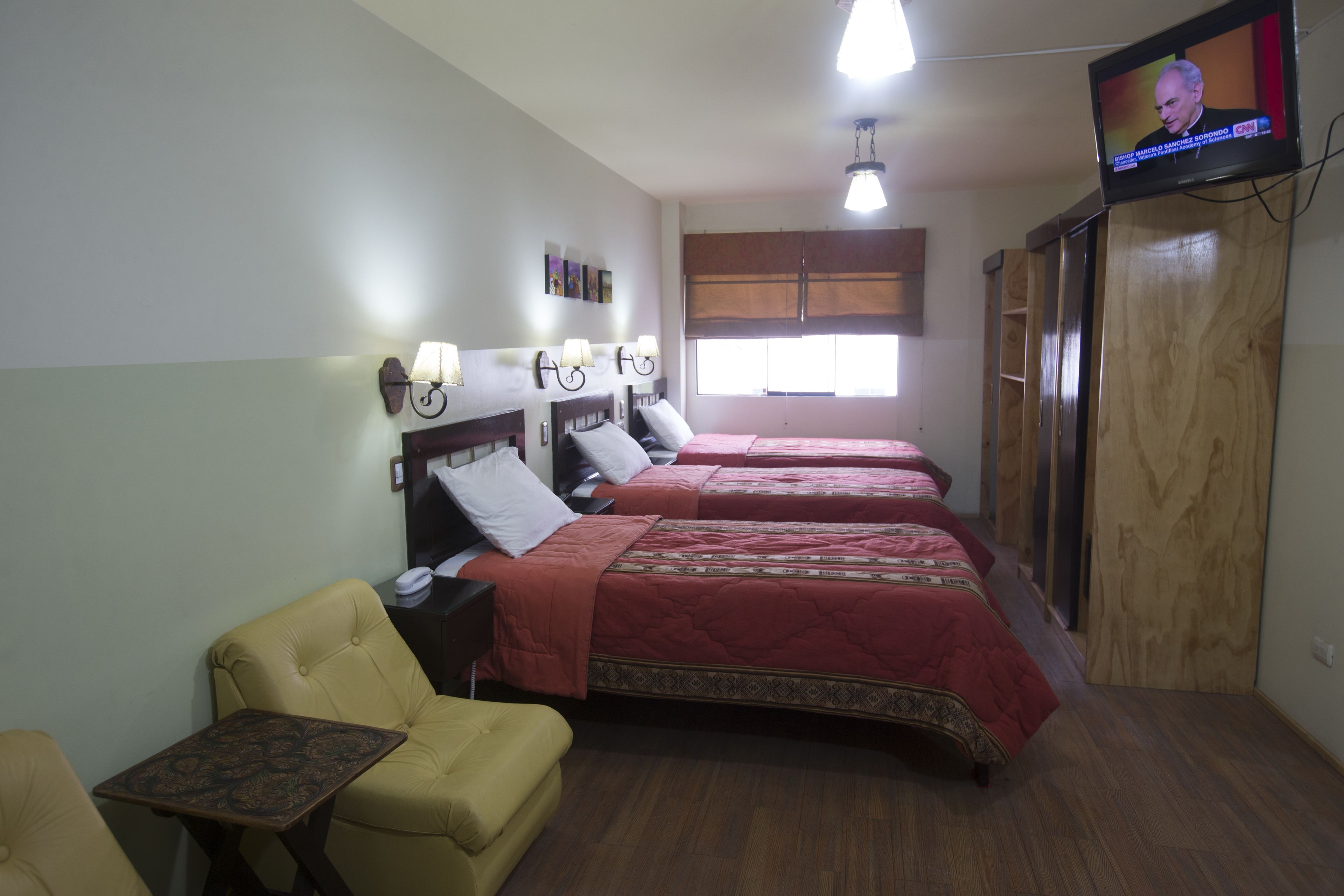 Photo - Hotel Tinkus Inn