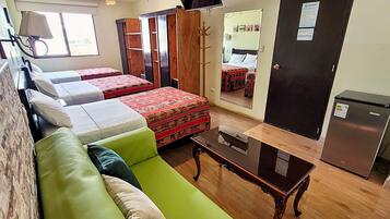 Chambre Triple, 3 lits une place