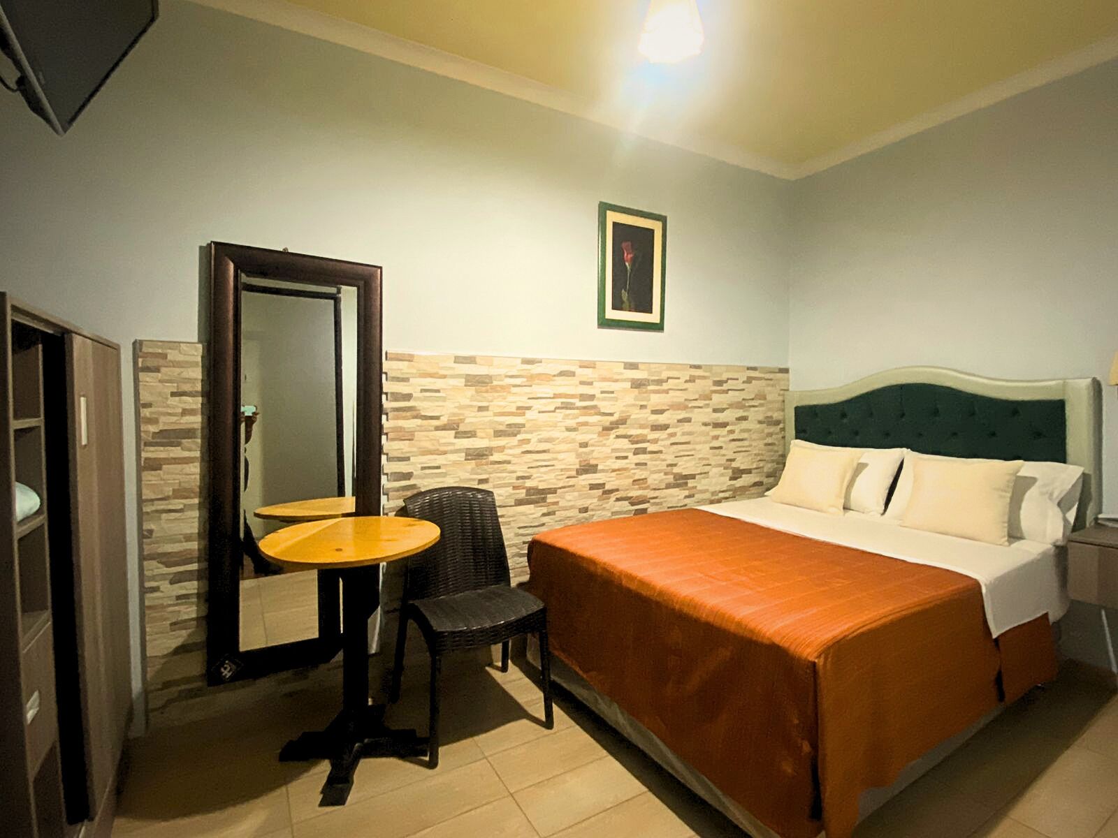 Chambre Simple, 1 lit une place | Minibar, coffres-forts dans les chambres, bureau