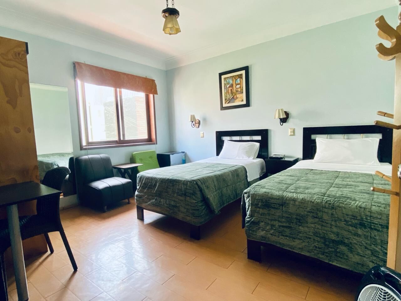 Photo - Hotel Tinkus Inn