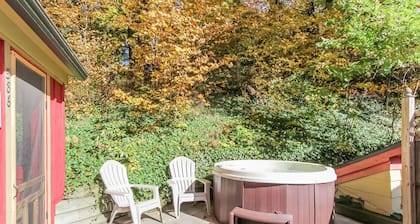 The Oriole - Studio Apartment, Sleeps 2
