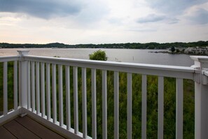 Appartement, 4 slaapkamers, hot tub, uitzicht op meer | Balkon