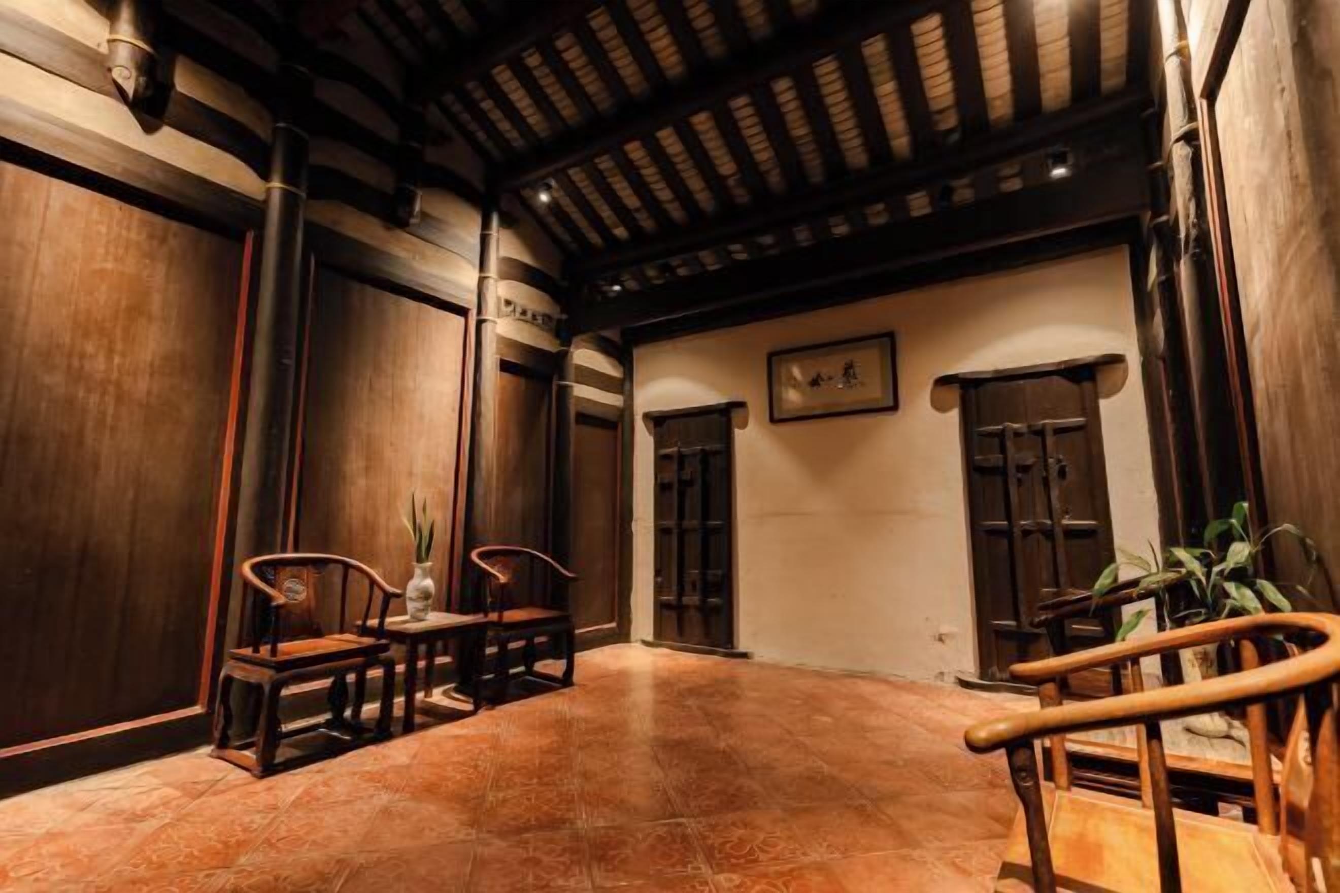 Desk, blackout drapes, free WiFi