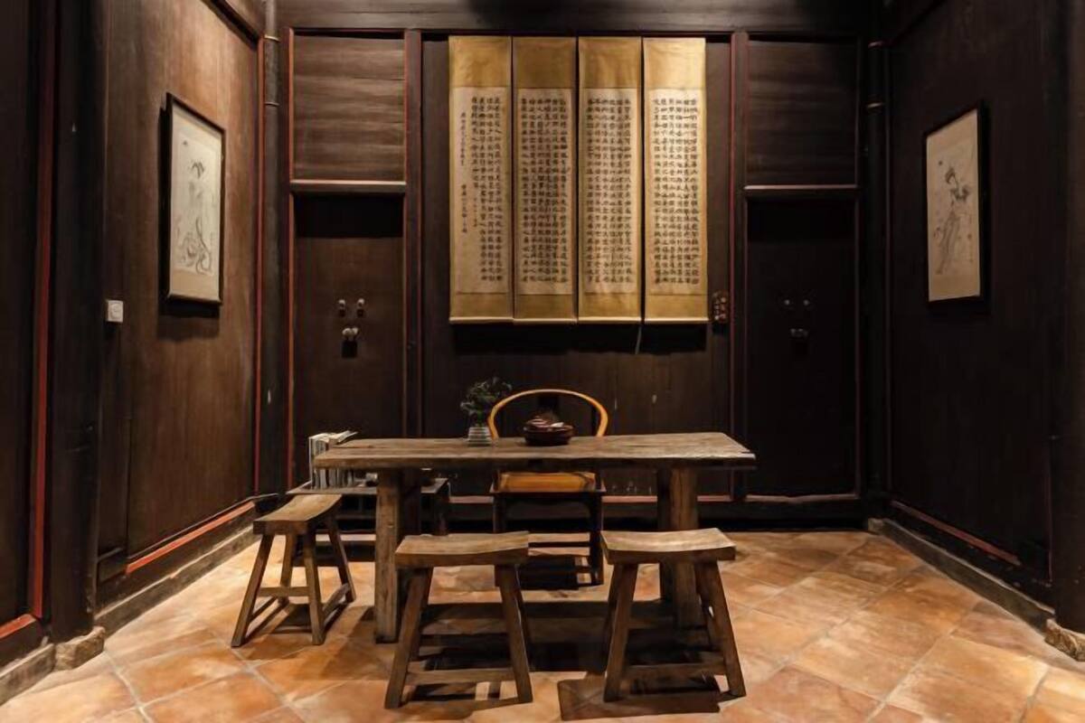 Desk, blackout drapes, free WiFi