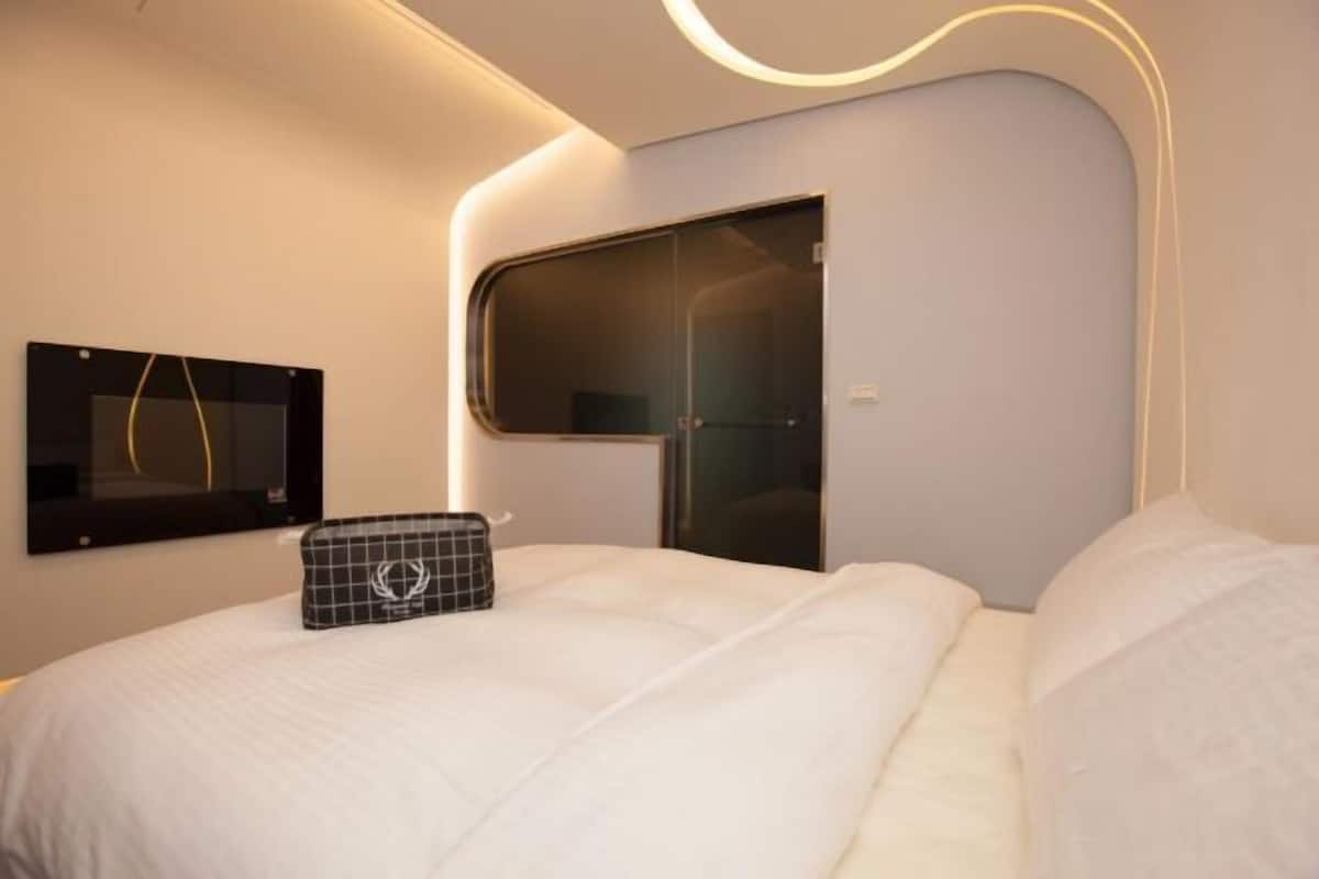 1 chambre, literie de qualité supérieure, couette en duvet d'oie