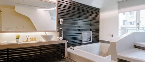 Villa Standard, 1 letto queen, al piano ammezzato (M2) | Vasca idromassaggio privata