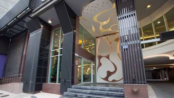 مدخل المنشأة