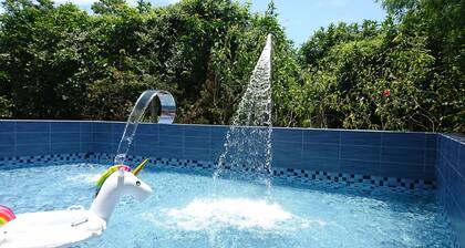 St. Petersburg Manor