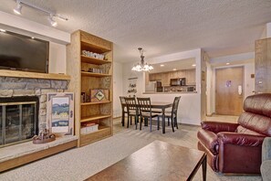 Interior - Roomy Condo With Great Amenities - VS643 by RedAwning (Copper Mountain)