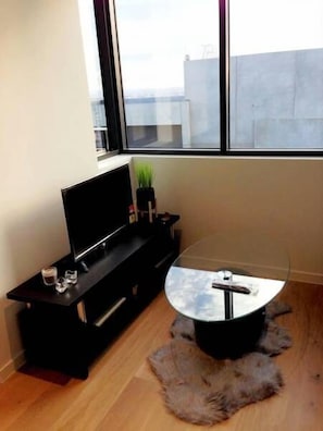 Apartment, 1 Bedroom | Living area