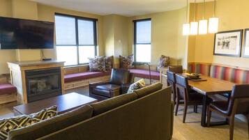 Condo, 1 Bedroom | Interior