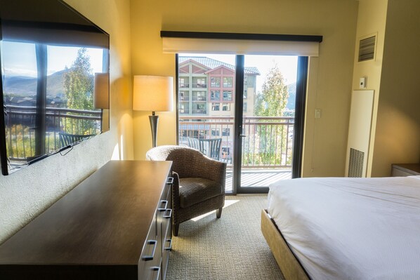 Condo, 1 Bedroom | 1 bedroom, minibar, cribs/infant beds, free WiFi