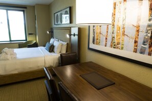 Studio | Minibar, cots/infant beds, free WiFi, bed sheets - Updated Studio w Full Kitchen Spacious Living Room by RedAwning (Park City)