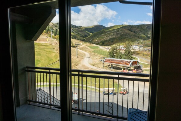 Condo, 1 habitación | Balcón