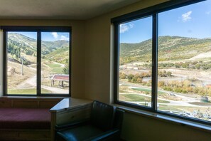 Appart'hôtel, 1 chambre | Salle de séjour