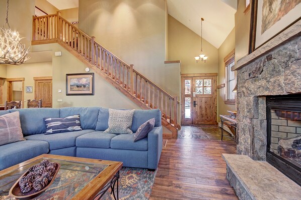 Townhome, 3 Bedrooms | Living area | Flat-screen TV, fireplace, computer - Premier 2-story Townhome Minutes From Winter Activities 3 Bedroom Townhouse by RedAwning (Breckenridge)