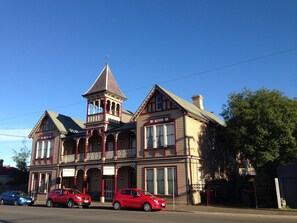 Front of property - Arthouse Hostel (Invermay)