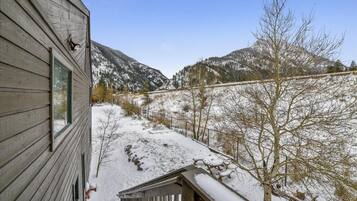 Condo, 2 Bedrooms | Exterior