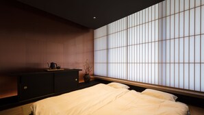 Japanese Style Room, DOU | Desk, free WiFi, bed sheets - TOKA/KYOTO (Kyoto)