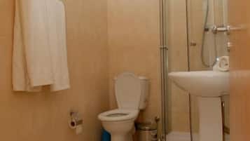 Douche, serviettes fournies