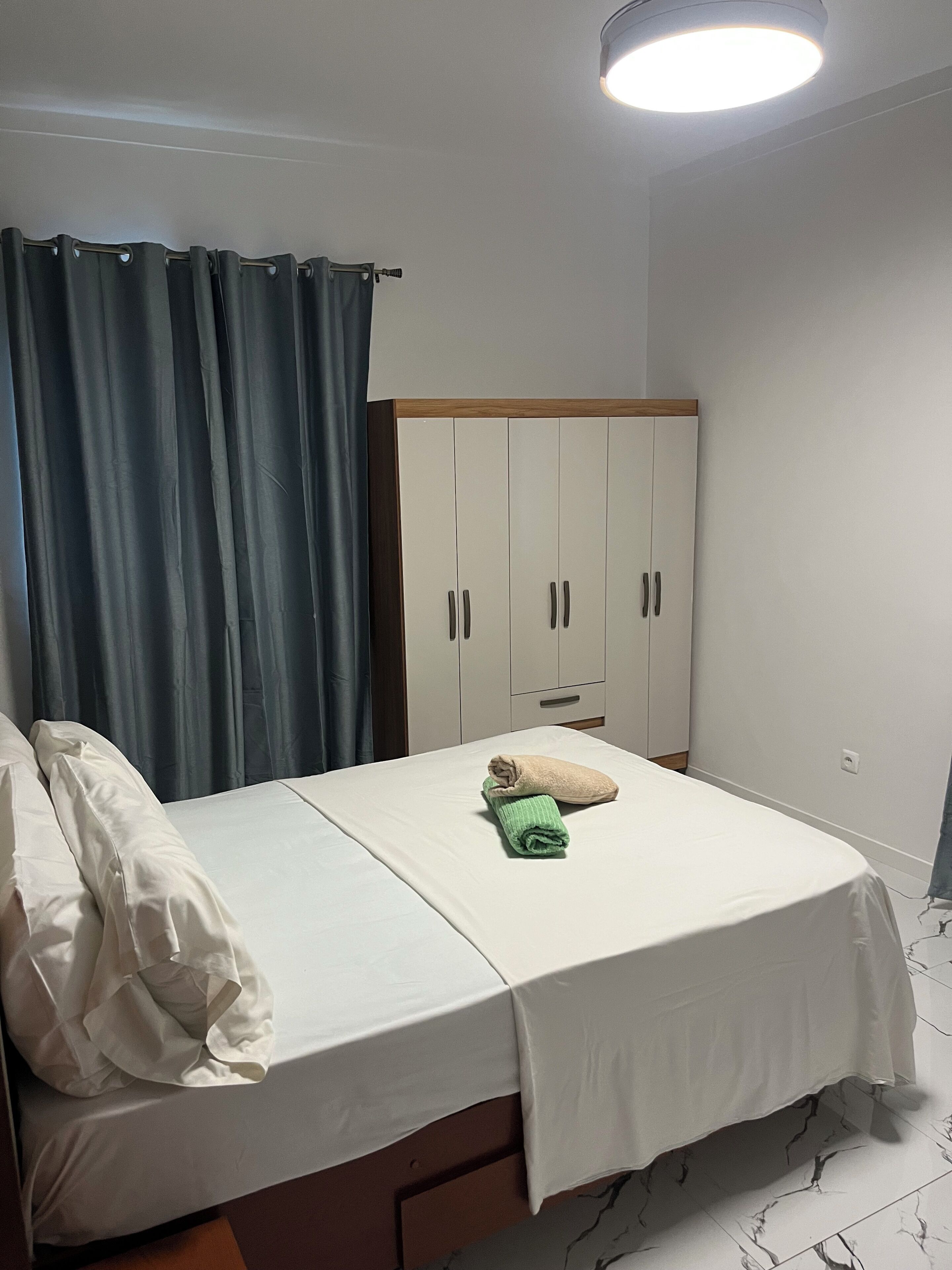 Premium bedding, iron/ironing board, rollaway beds, free WiFi