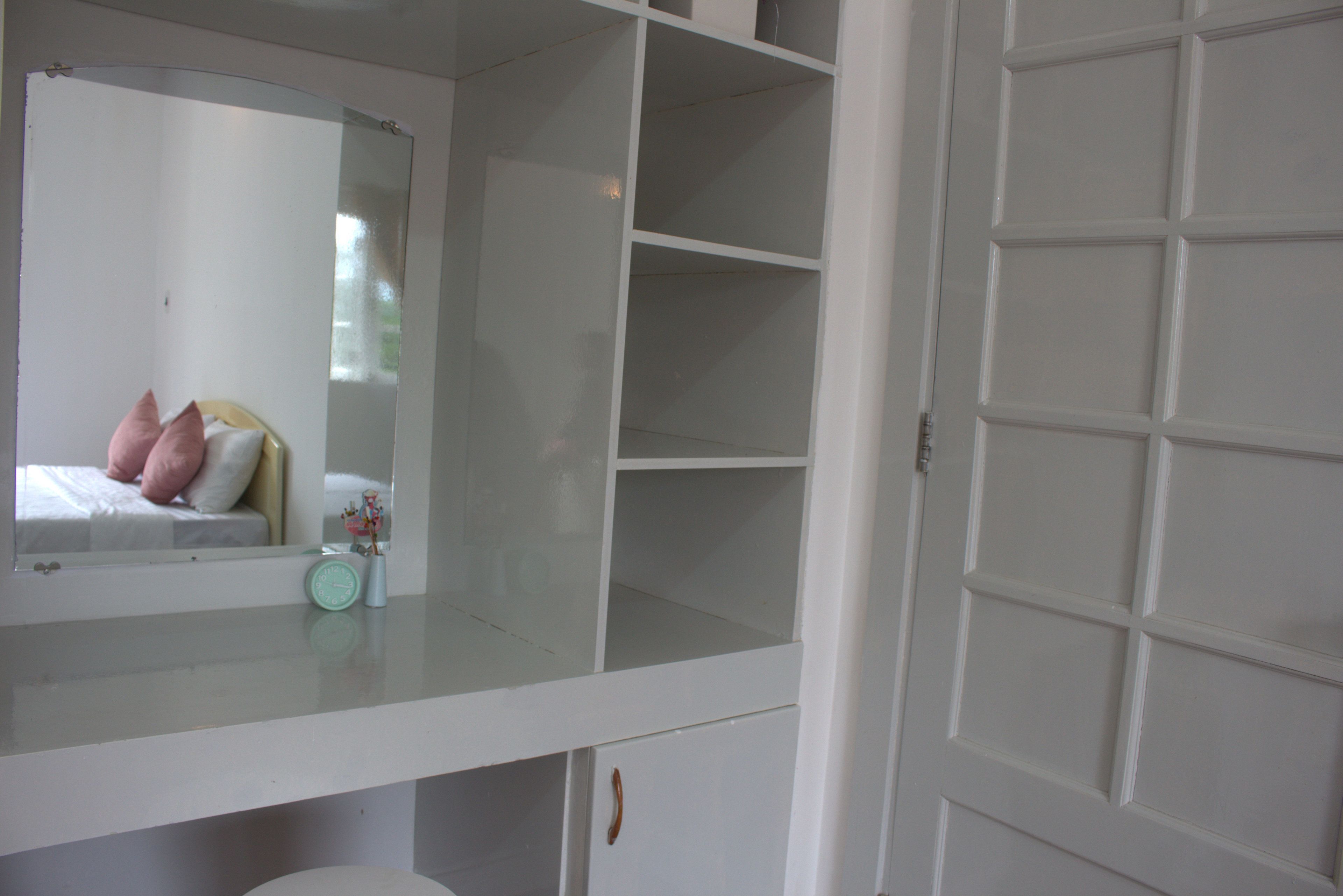 Des Ami Villa 1, 4 Bedrooms | 1 bedroom, minibar, desk, laptop workspace