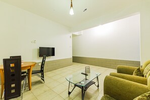 Chambre Standard, 2 chambres | 1 chambre, fer et planche à repasser, accès au Wi-Fi (inclus)