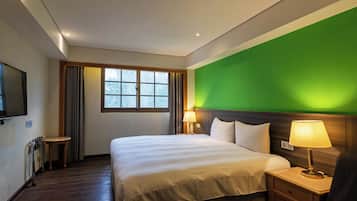 Quarto casal superior, 1 cama de casal | Escrivaninha, Wi-Fi de cortesia, roupa de cama