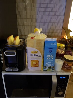 Breakfast area - Hotel Story (Seoul)