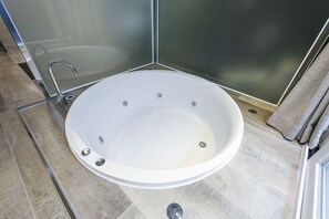 Private spa tub - Hotel Story (Seoul)