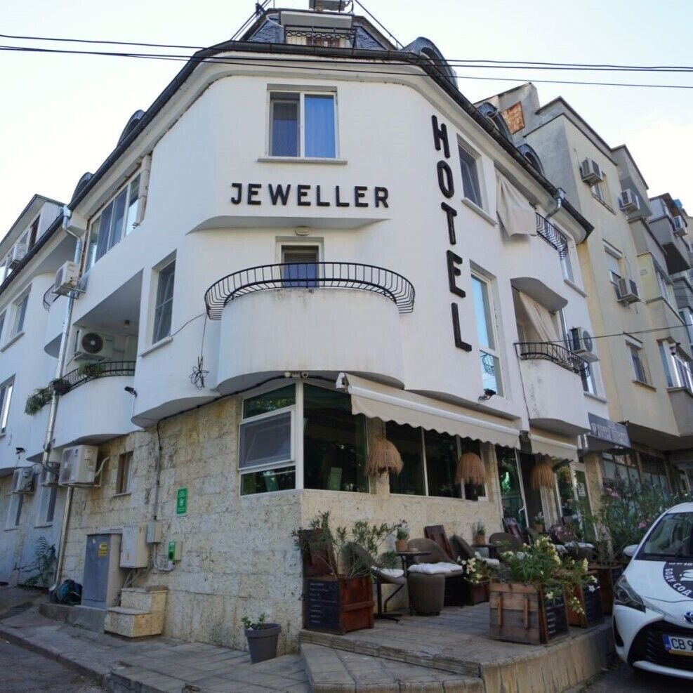 واجهة المنشأة