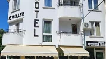 واجهة المنشأة