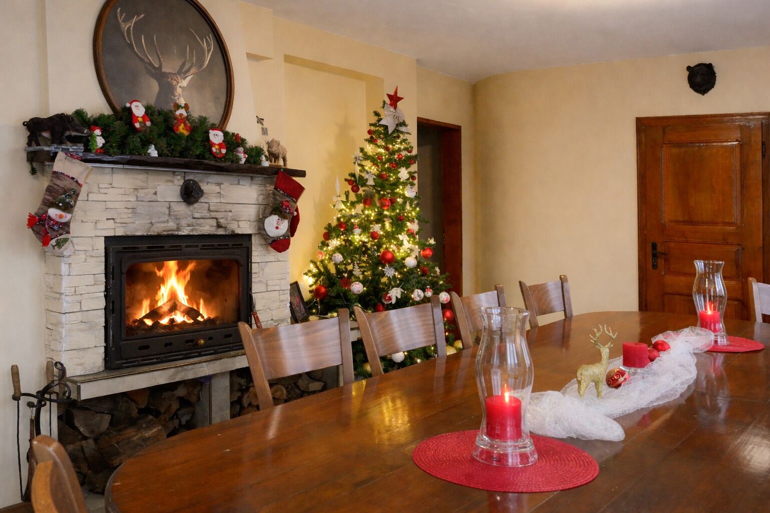 Classic Quadruple Room | Dining room