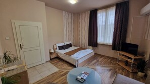 Classic-Doppel- oder -Zweibettzimmer