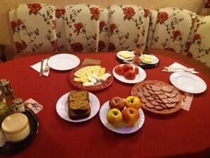 Breakfast meal