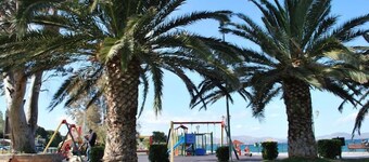 Thomas Beach Hotel