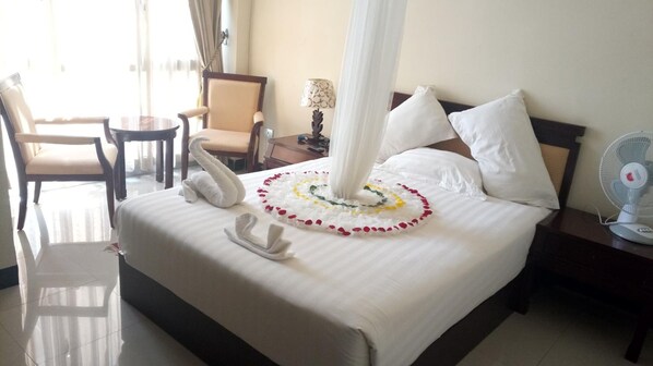 1 bedroom, premium bedding, minibar, in-room safe