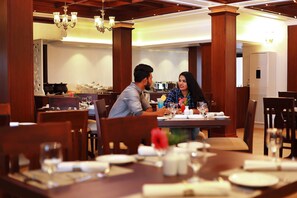 International cuisine - Nihara Resort And Spa (Kanayannur)
