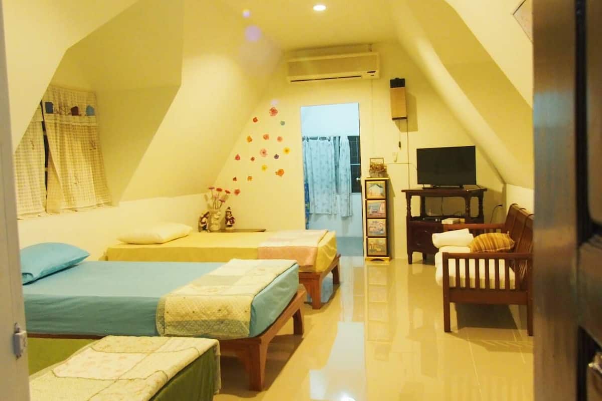 Family Triple Room, 1 Bedroom, Valley View, Garden Area | Rollaway beds