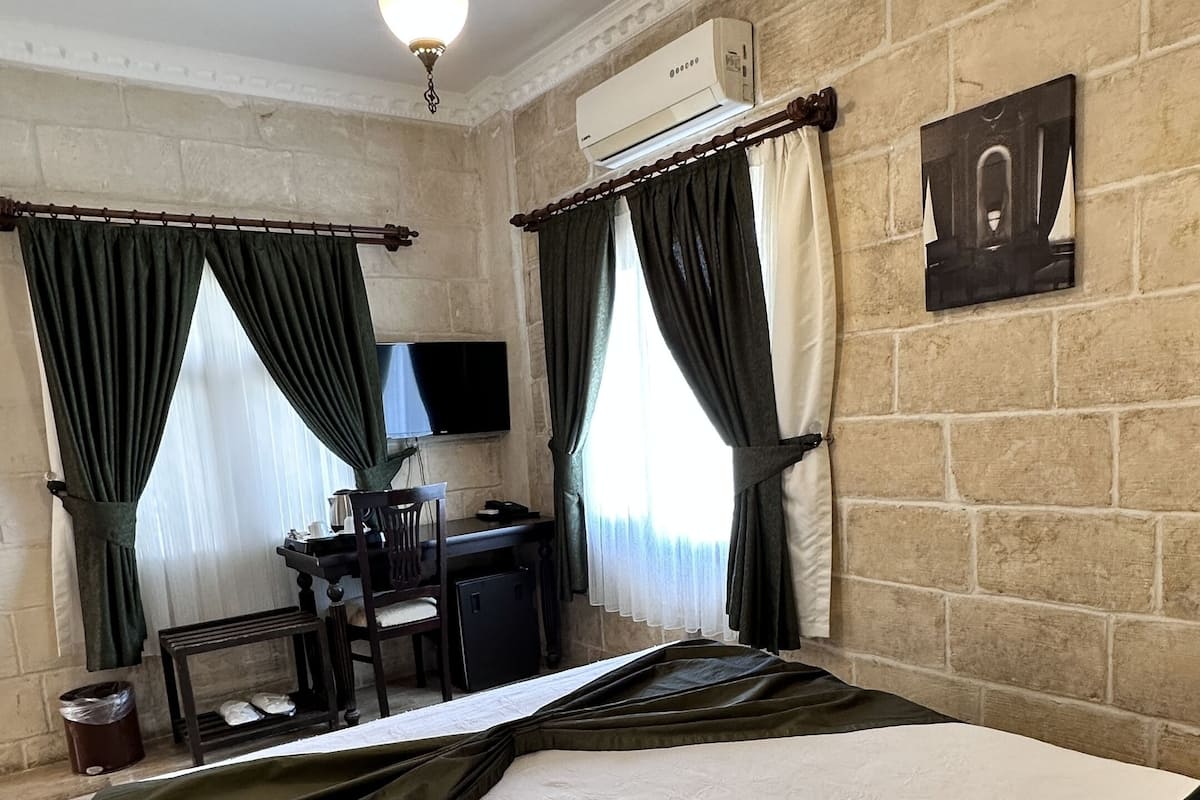 panoramic room, 1 double bed | 1 bedroom, minibar, desk, iron/ironing board