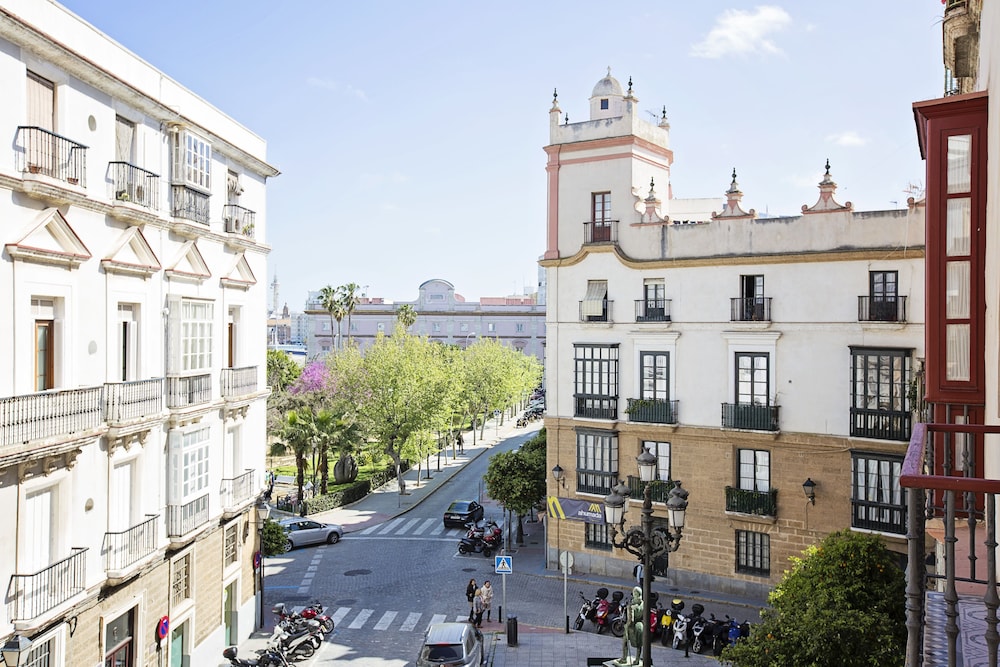 Photo of Hotel Casa de las Cuatro Torres