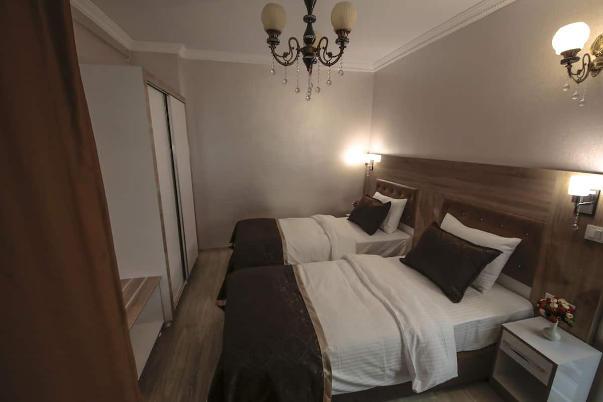 Minibar, ayrı ayrı dekore edilmiş, masa, ücretsiz kablosuz İnternet